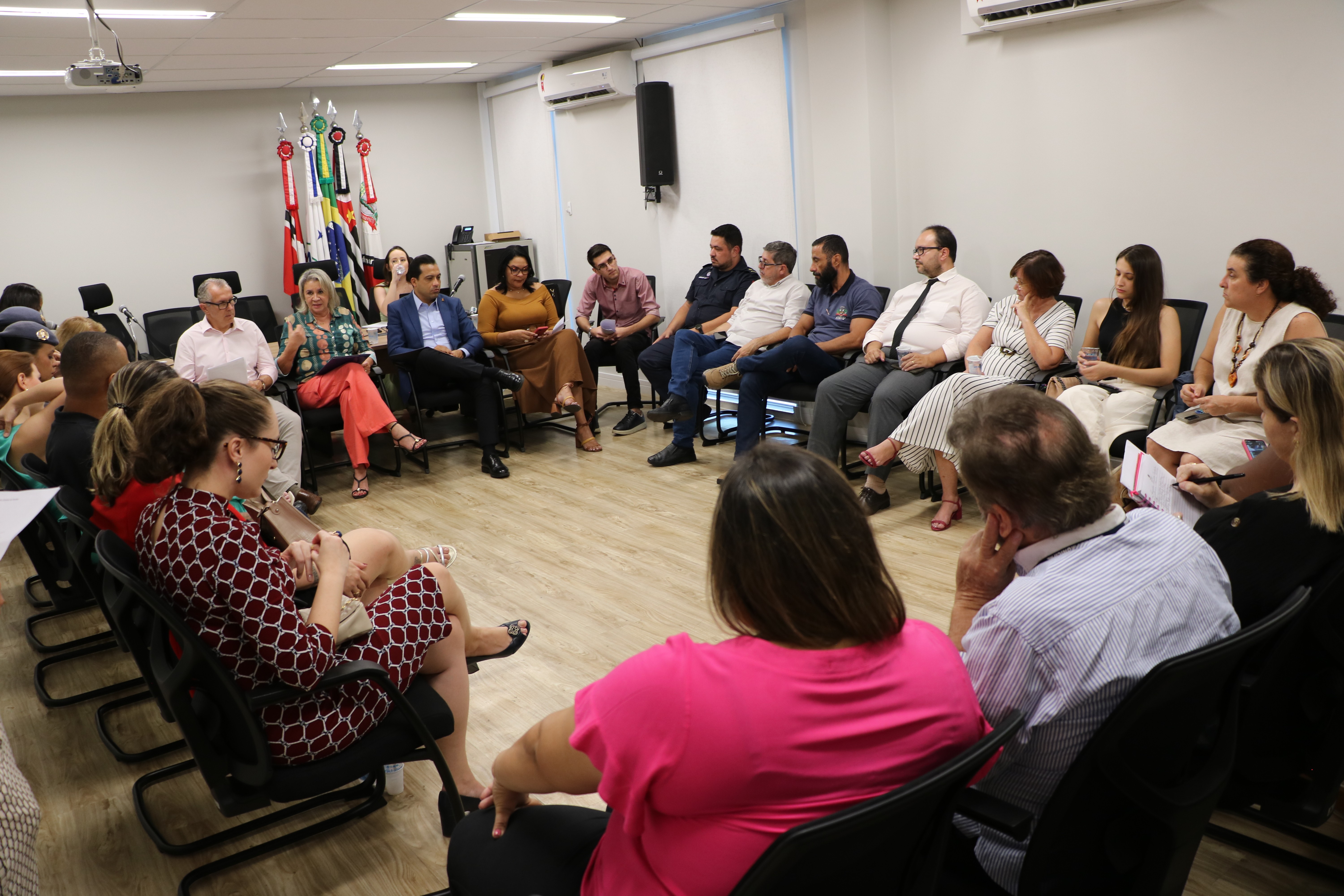 Comissão da Mulher realiza a primeira reunião do ano